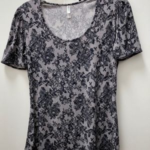 Shirt sleeve floral shirt